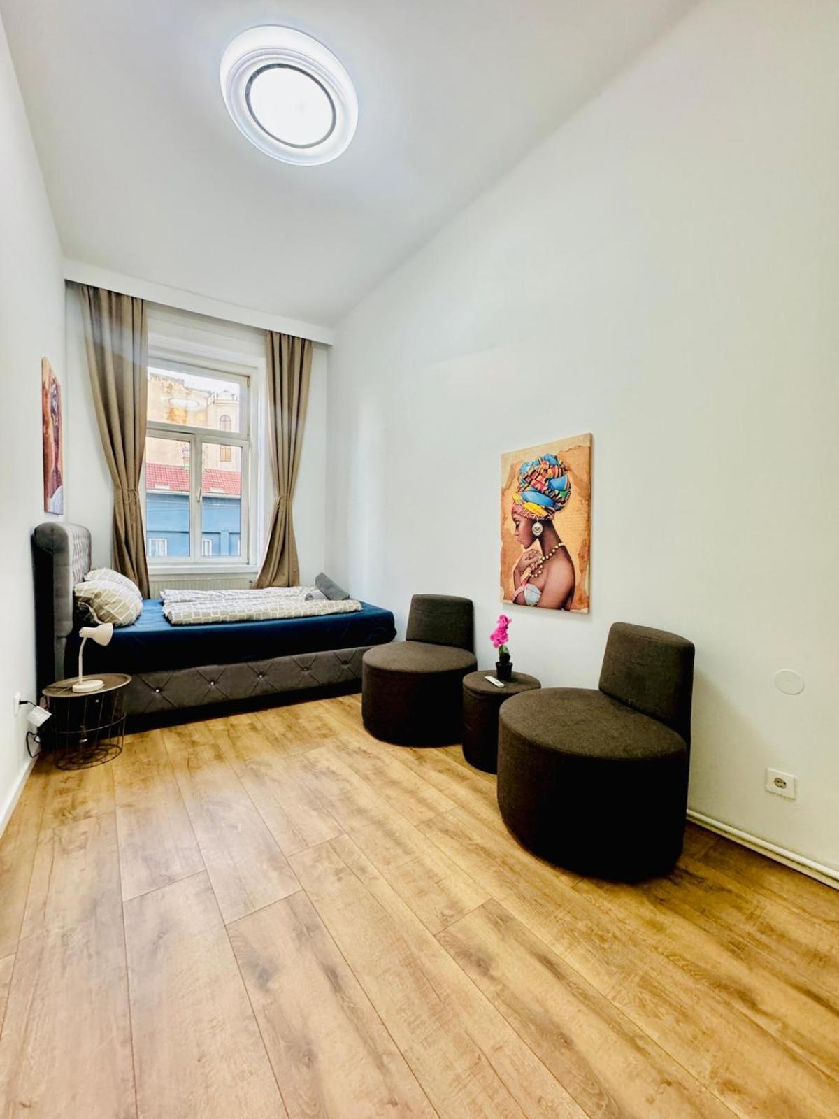 וינה Cozy 9Br Shared Apartment, Only 12Min Walk To Augarten מראה חיצוני תמונה