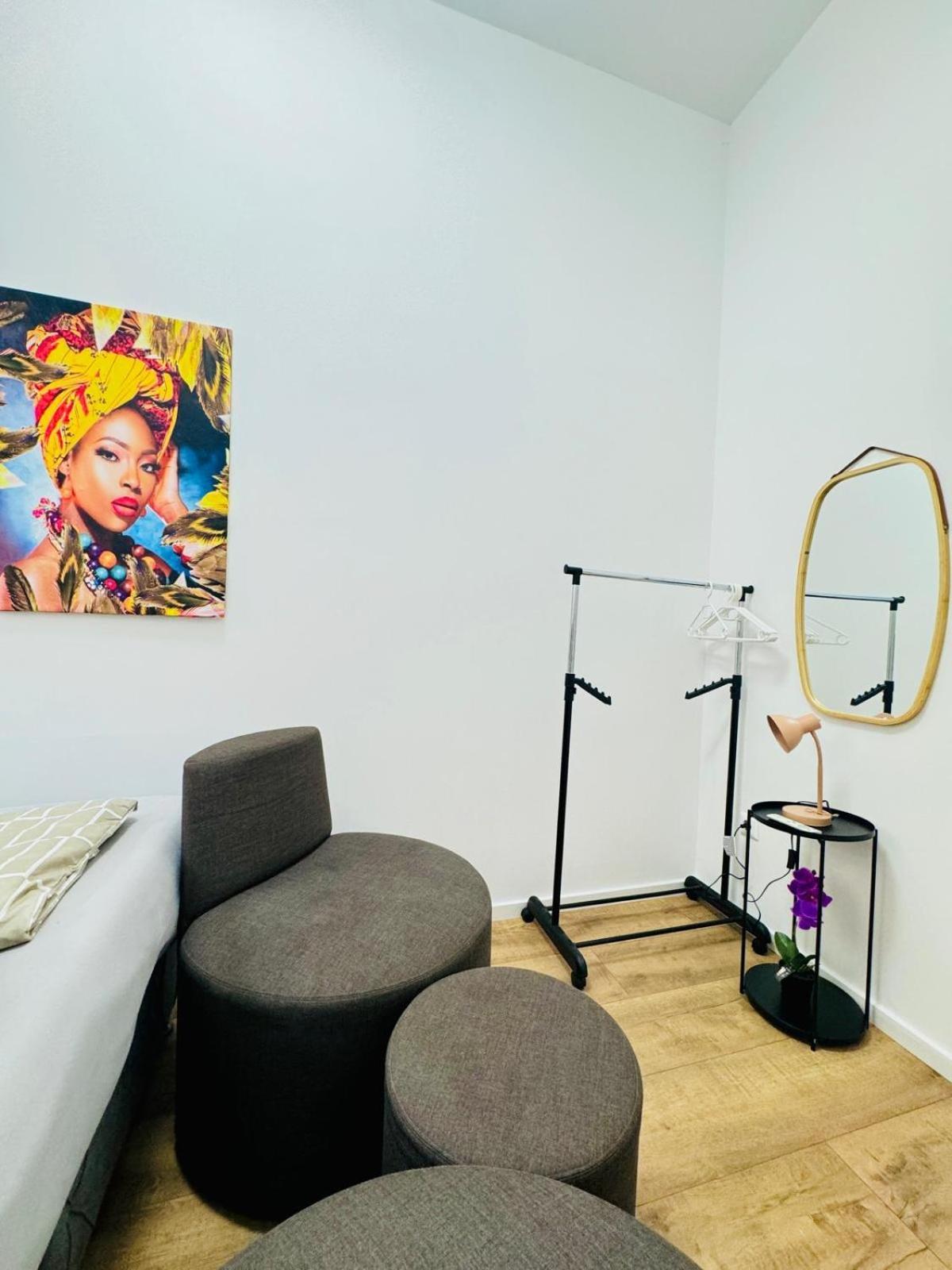 וינה Cozy 9Br Shared Apartment, Only 12Min Walk To Augarten מראה חיצוני תמונה