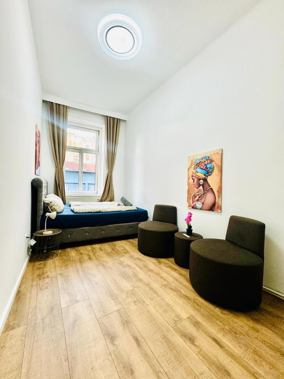 וינה Cozy 9Br Shared Apartment, Only 12Min Walk To Augarten מראה חיצוני תמונה