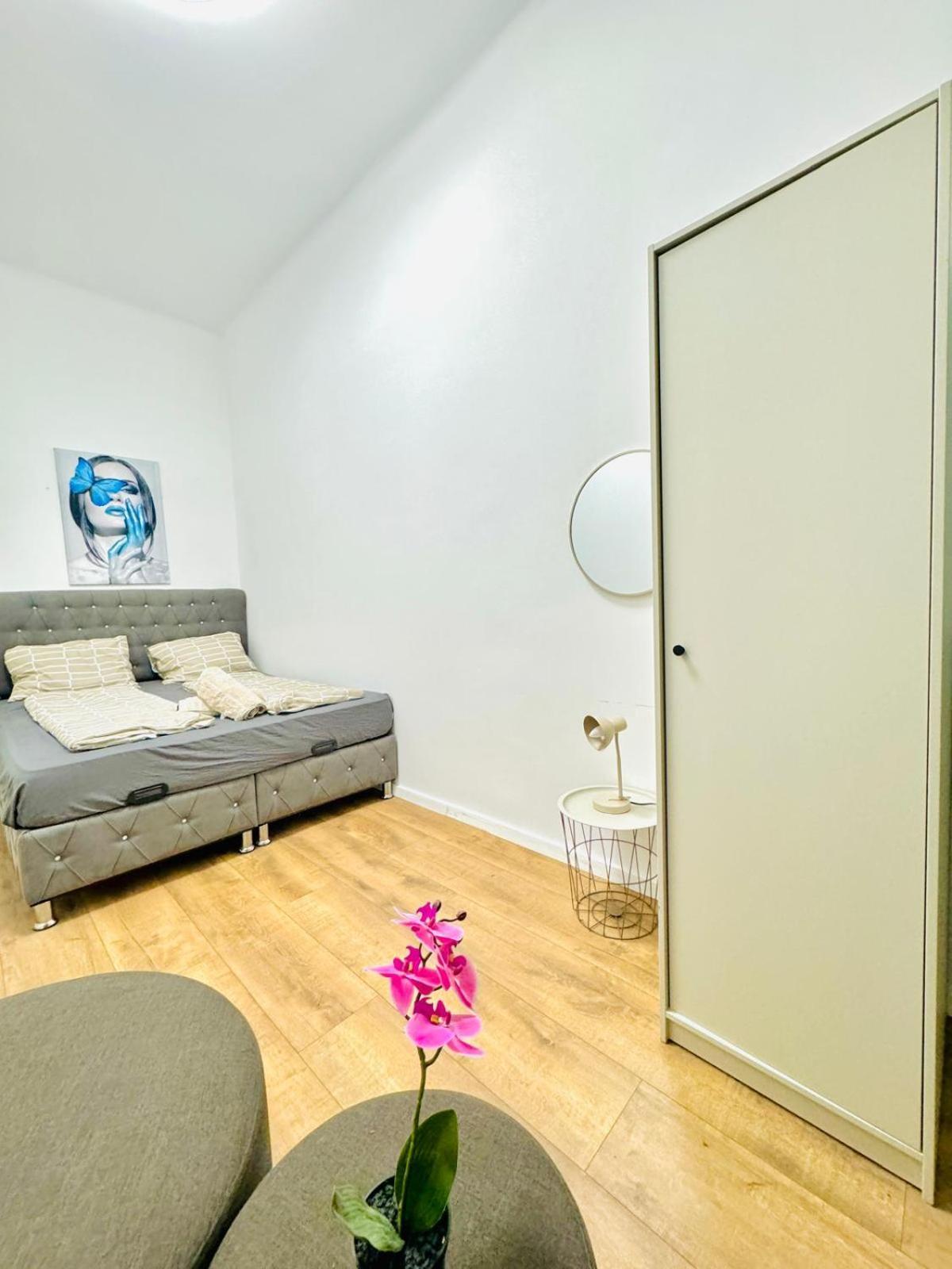 וינה Cozy 9Br Shared Apartment, Only 12Min Walk To Augarten מראה חיצוני תמונה