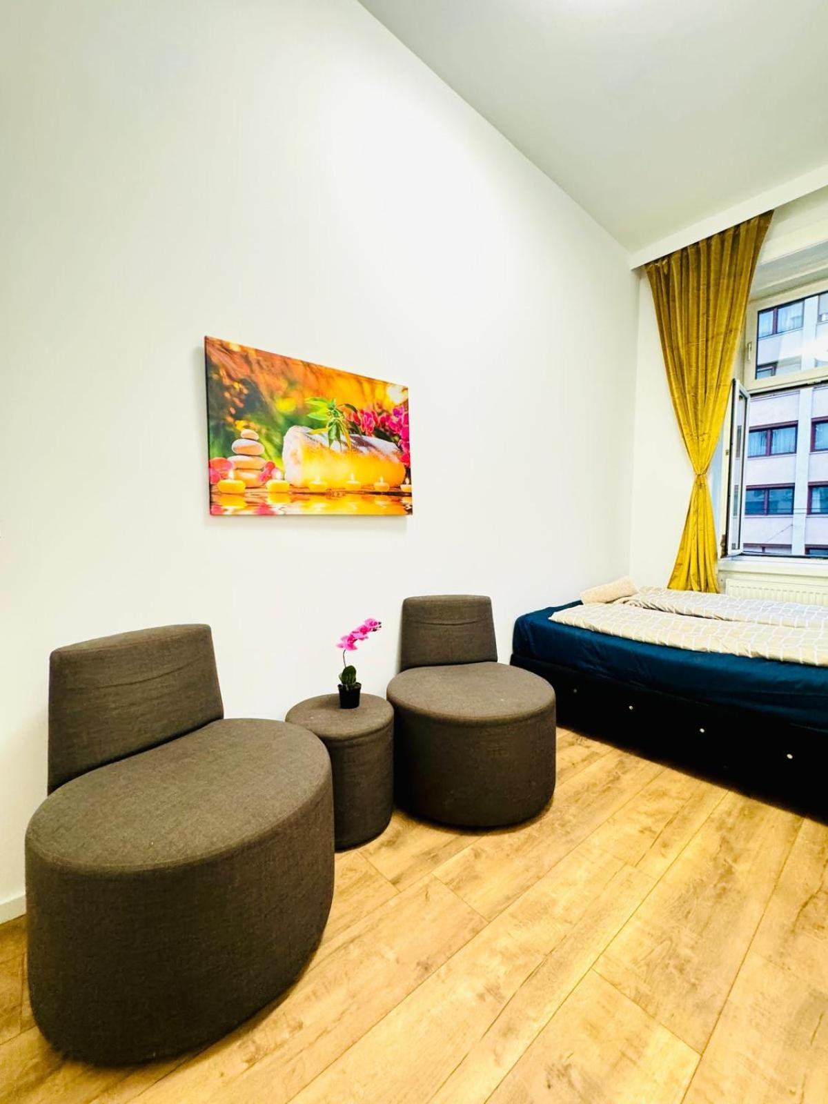 וינה Cozy 9Br Shared Apartment, Only 12Min Walk To Augarten מראה חיצוני תמונה