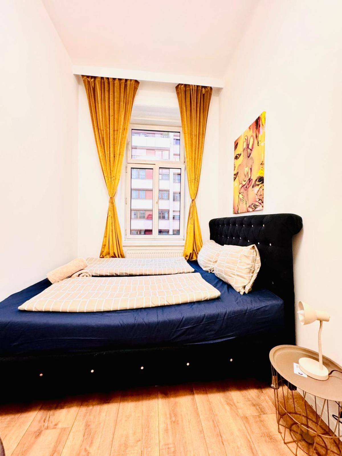 וינה Cozy 9Br Shared Apartment, Only 12Min Walk To Augarten מראה חיצוני תמונה