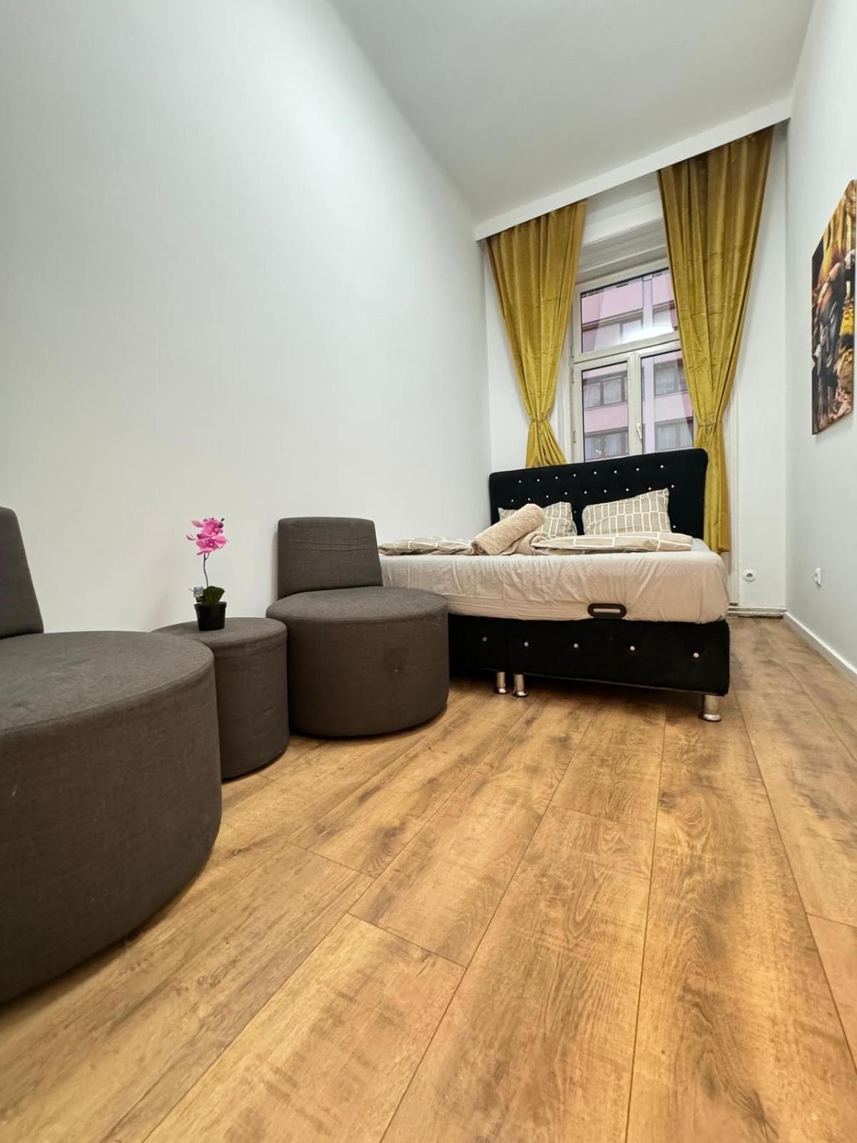 וינה Cozy 9Br Shared Apartment, Only 12Min Walk To Augarten מראה חיצוני תמונה