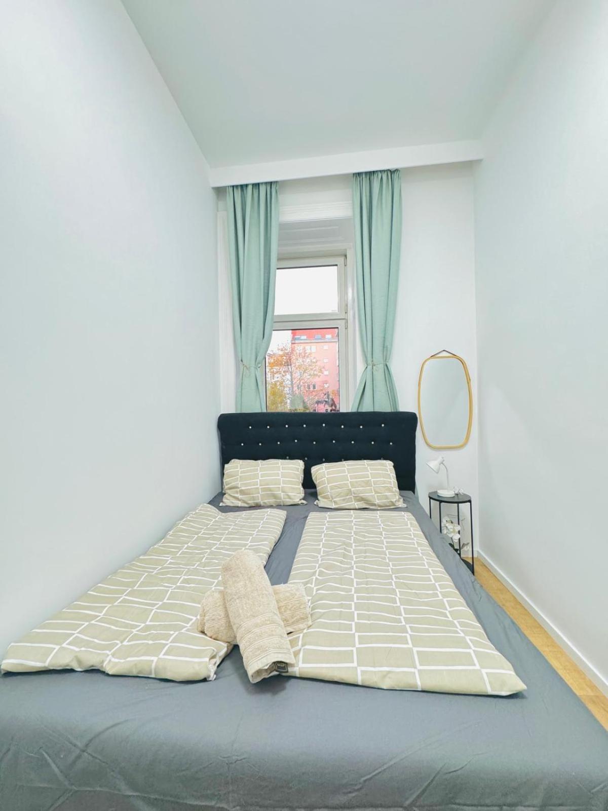 וינה Cozy 9Br Shared Apartment, Only 12Min Walk To Augarten מראה חיצוני תמונה